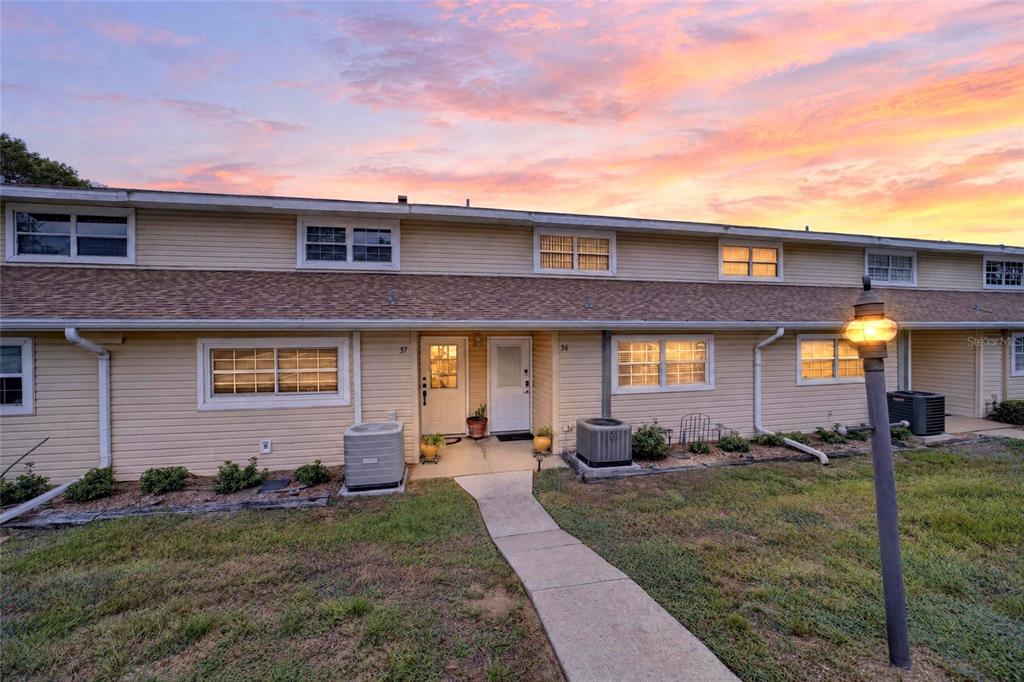 11001 SE SUNSET HARBOR ROAD UNIT E36, SUMMERFIELD, FL — photo 2 of 30