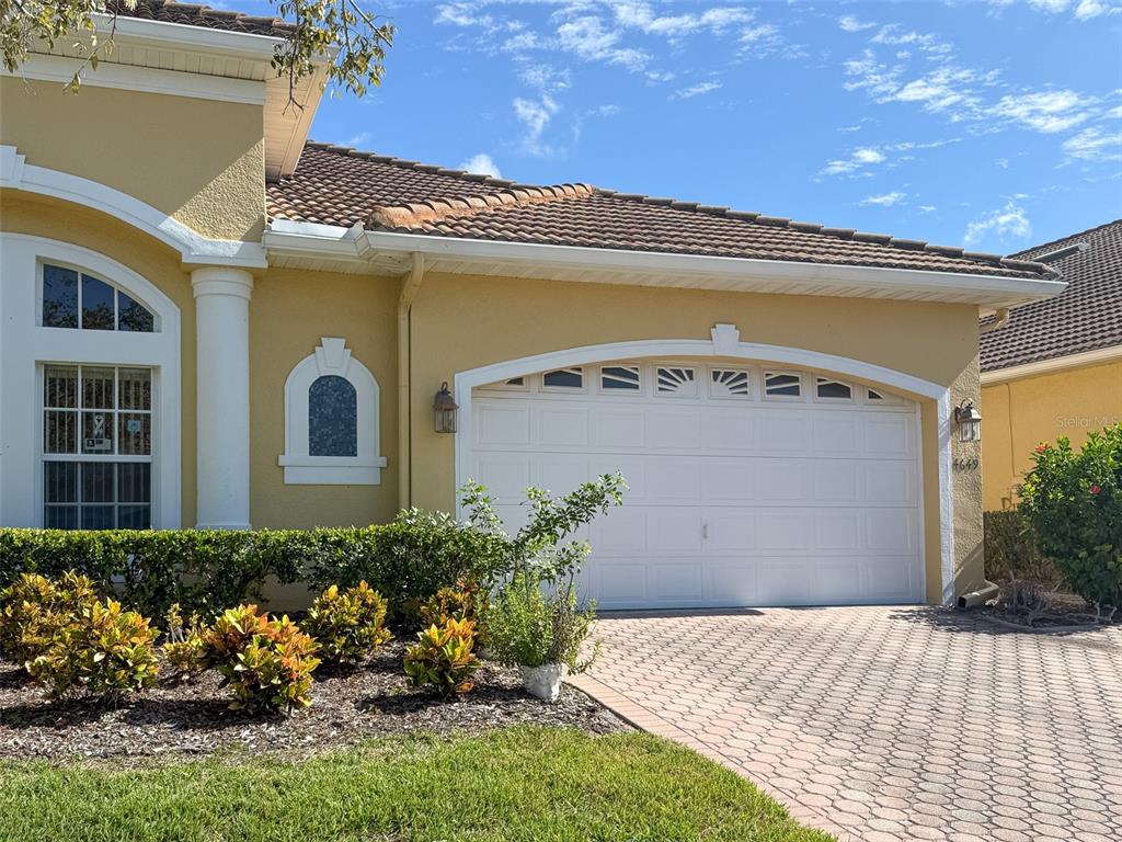 4649 CASSWELL DRIVE, NEW PORT RICHEY, FL — photo 3 of 30