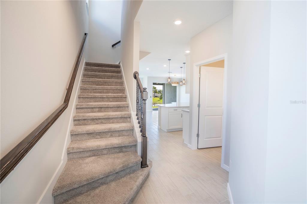 11261 BEACH WALK WAY NE, ST PETERSBURG, FL — photo 4 of 39