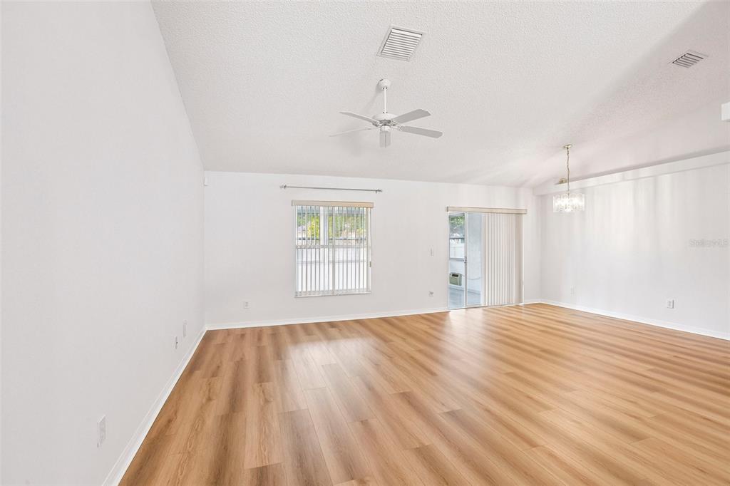 512 ATWOOD AVENUE N, ST PETERSBURG, FL — photo 5 of 30