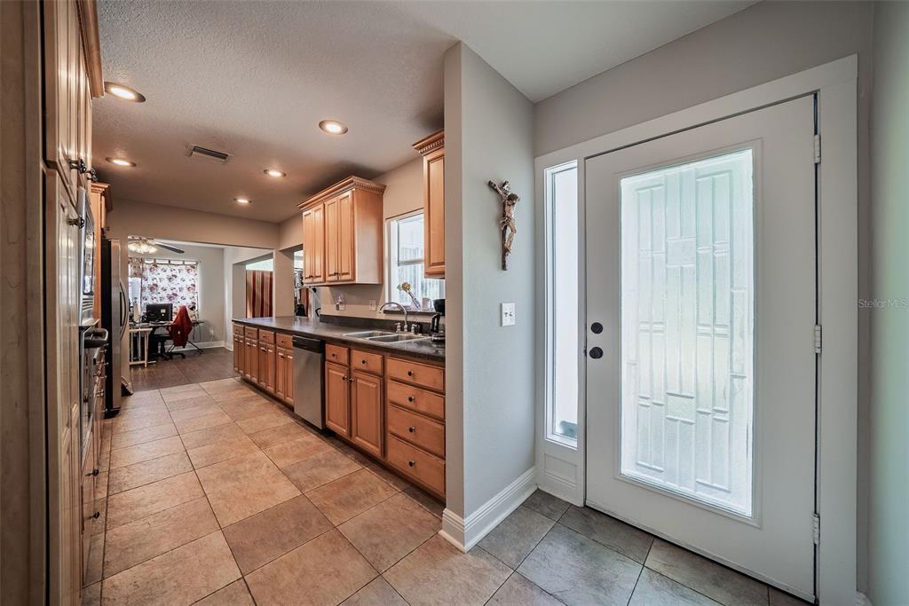 112 BELL PLACE, WINTER PARK, FL — photo 4 of 30