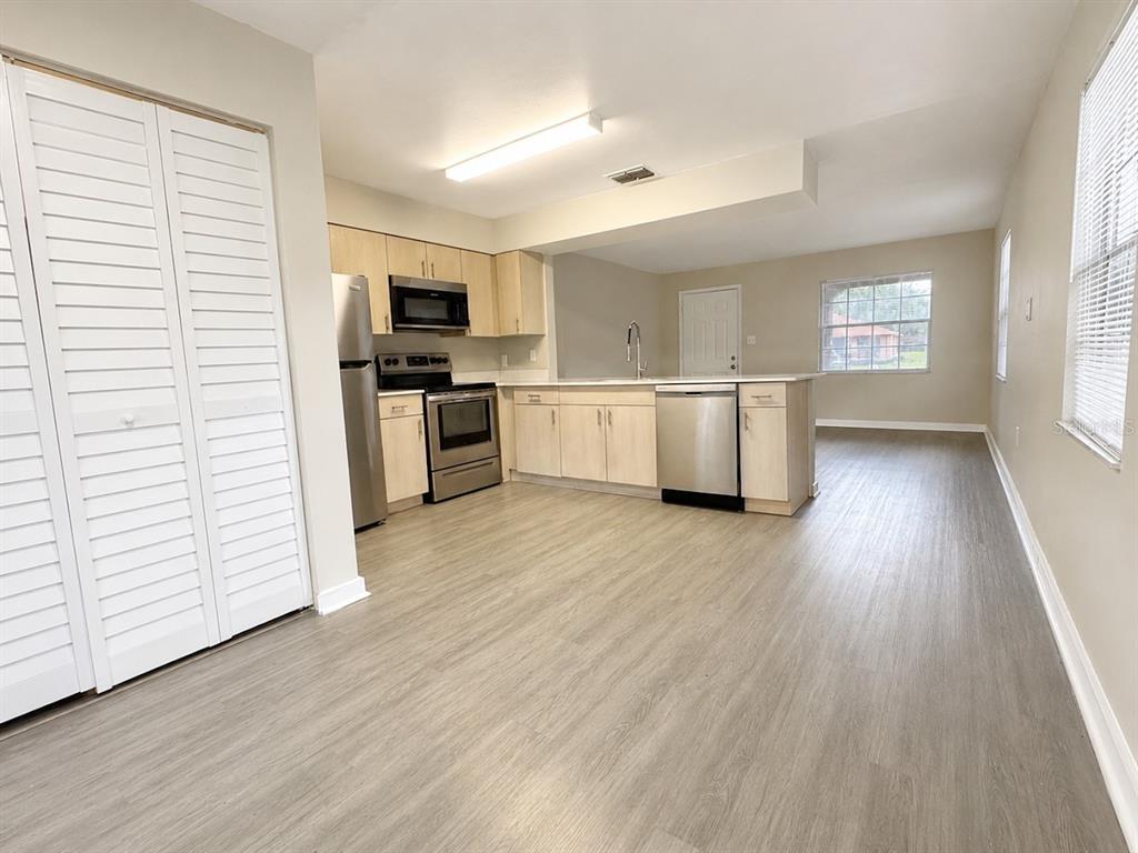 3141 WOODHILL COURT, WINTER HAVEN, FL — photo 5 of 16