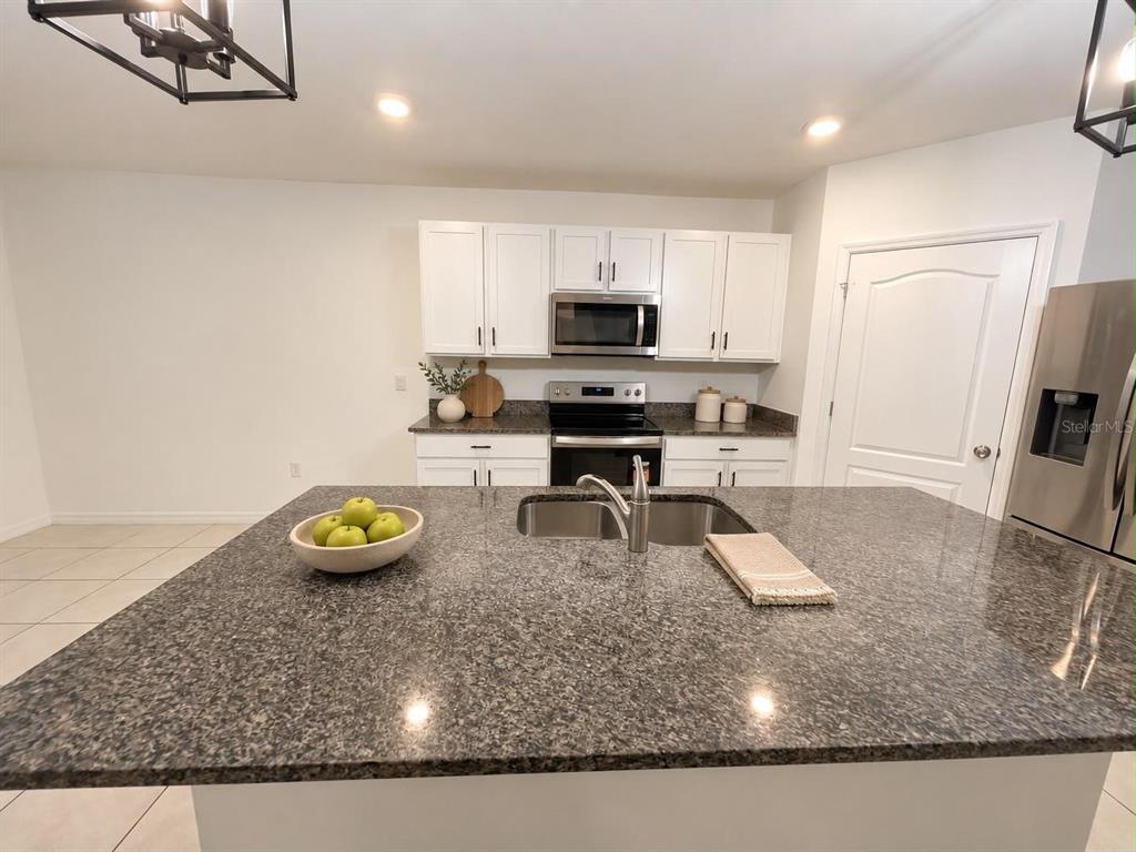 1144 AUGUST SKY DRIVE, DELTONA, FL — photo 4 of 27