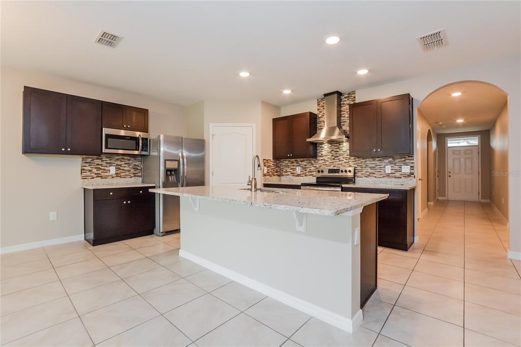 4182 LOOKING GLASS PLACE, SANFORD, FL — photo 4 of 15