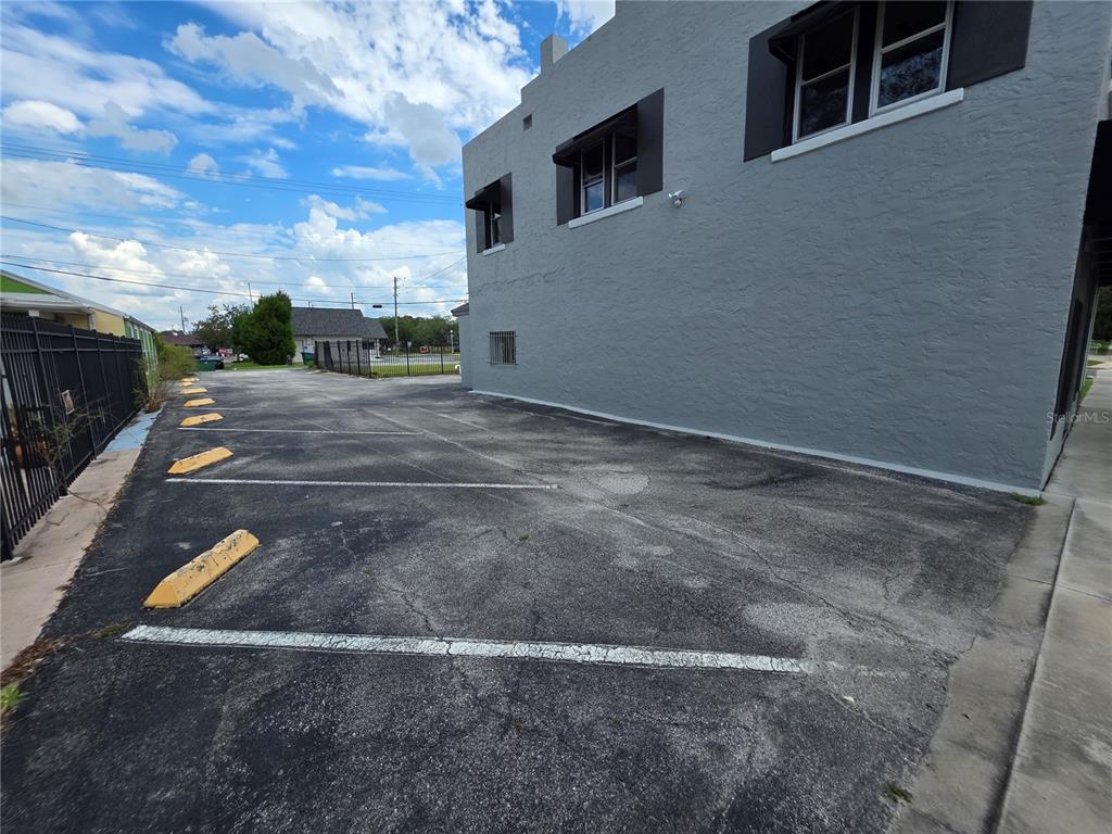 217 S OAK AVENUE, SANFORD, FL — photo 3 of 16
