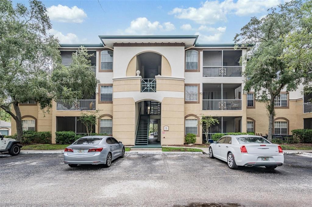 17101 CARRINGTON PARK DRIVE UNIT 421
