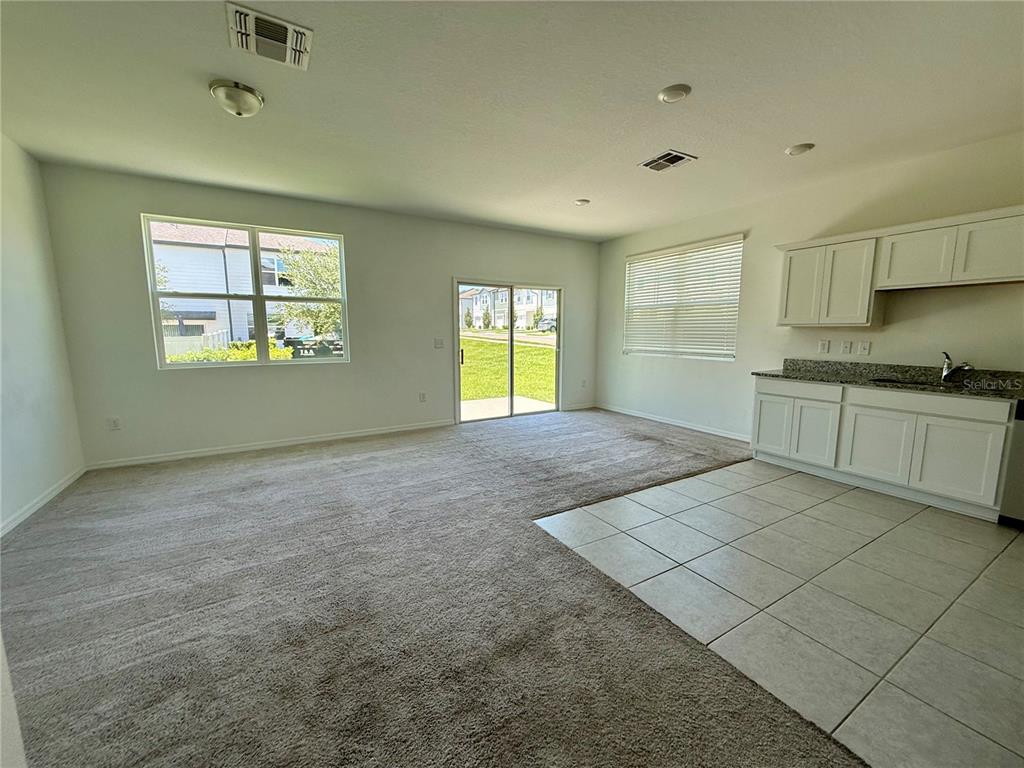 476 MADISON DRIVE, DAVENPORT, FL — photo 3 of 11
