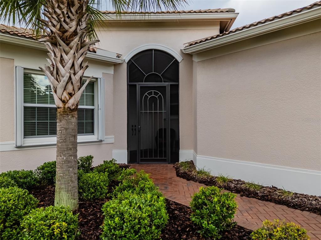16126 CEDAR KEY DRIVE, WIMAUMA, FL — photo 5 of 30