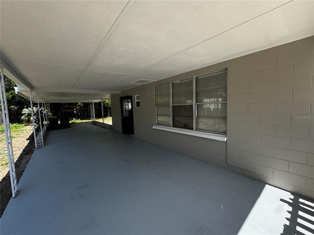 1610 CREST AVENUE, LEESBURG, FL — photo 3 of 15