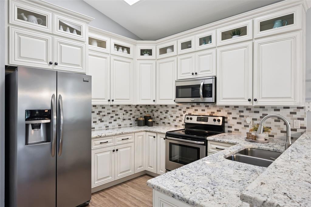 2251 HILLSHIRE DRIVE, ORLANDO, FL — photo 4 of 33