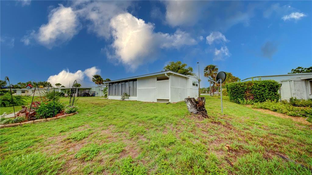 2753 VINDALE ROAD, TAVARES, FL — photo 2 of 27