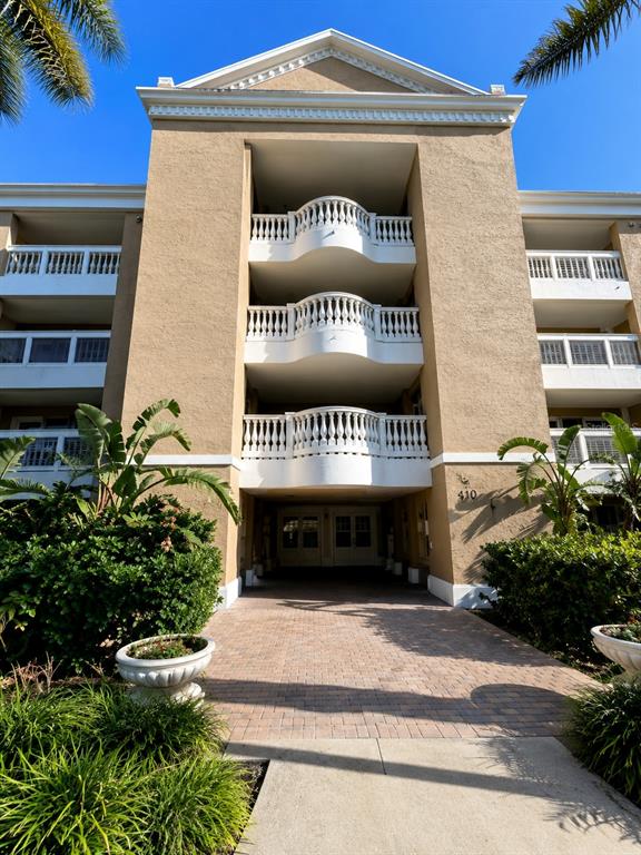 7612 CABANA COURT UNIT 101