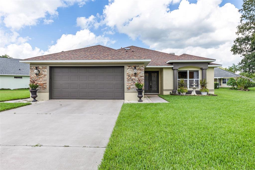 6109 SABAL POINT CIRCLE