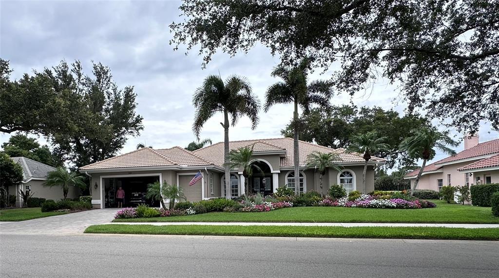 405 FIELDSTONE DRIVE