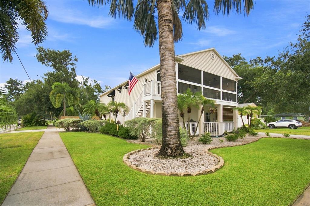 786 59TH AVENUE NE, ST PETERSBURG, FL — photo 4 of 30