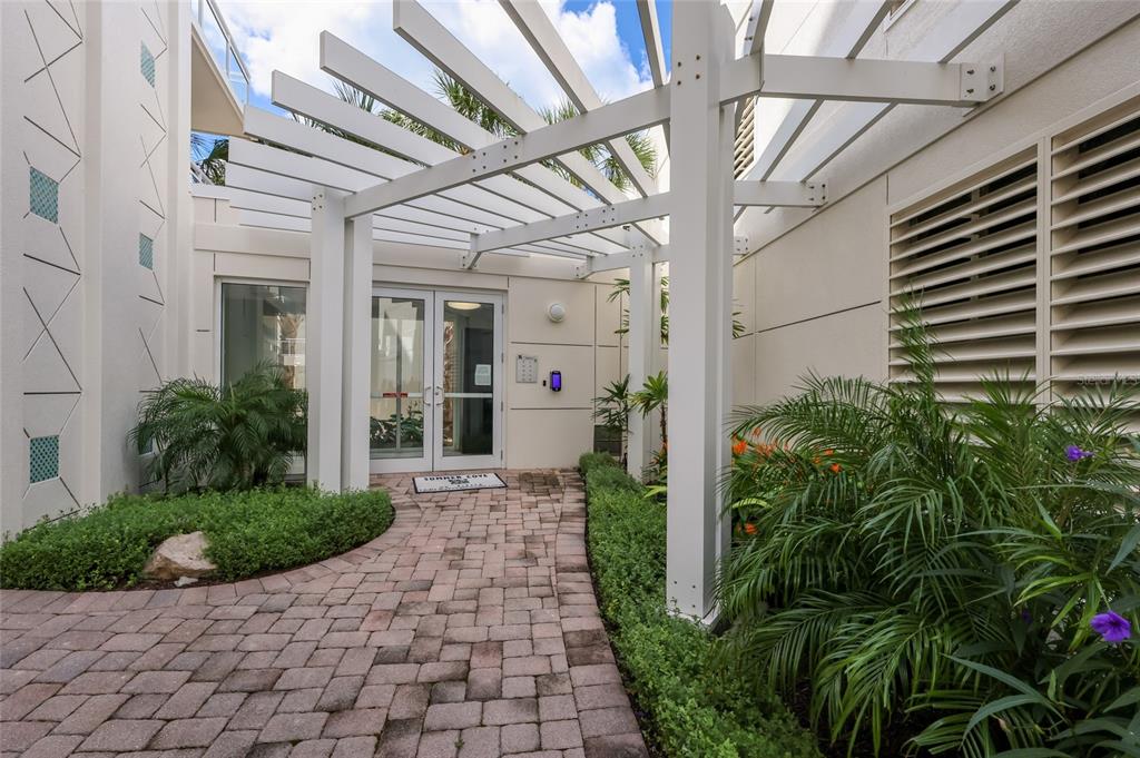 1640 SUMMERHOUSE LANE UNIT 40, SARASOTA, FL — photo 5 of 30
