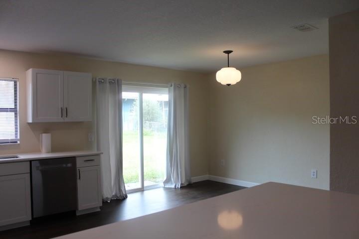 12082 SE 61ST COURT, BELLEVIEW, FL — photo 3 of 18