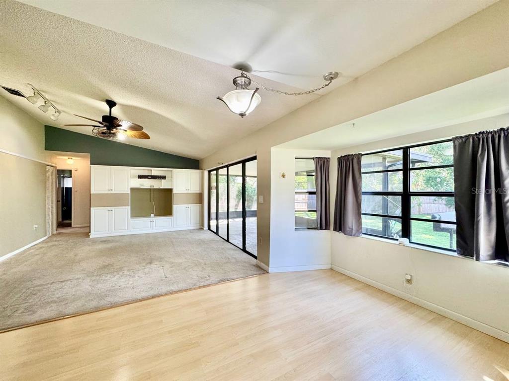 3195 CHAMBLEE LANE, CLEARWATER, FL — photo 4 of 38