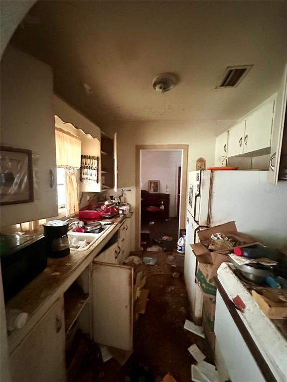 115 S ORION AVENUE, CLEARWATER, FL — photo 4 of 6