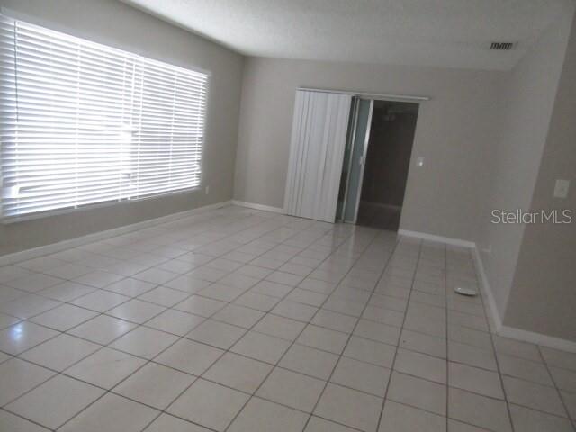 4923 CRESTHILL DRIVE, TAMPA, FL — photo 3 of 8