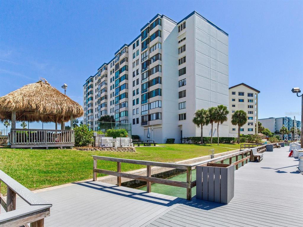 660 ISLAND WAY UNIT 202