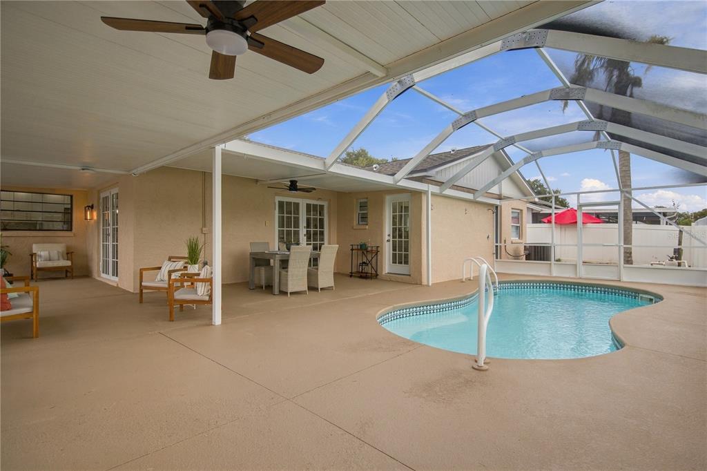 16115 PEBBLEBROOK DRIVE, TAMPA, FL — photo 2 of 30