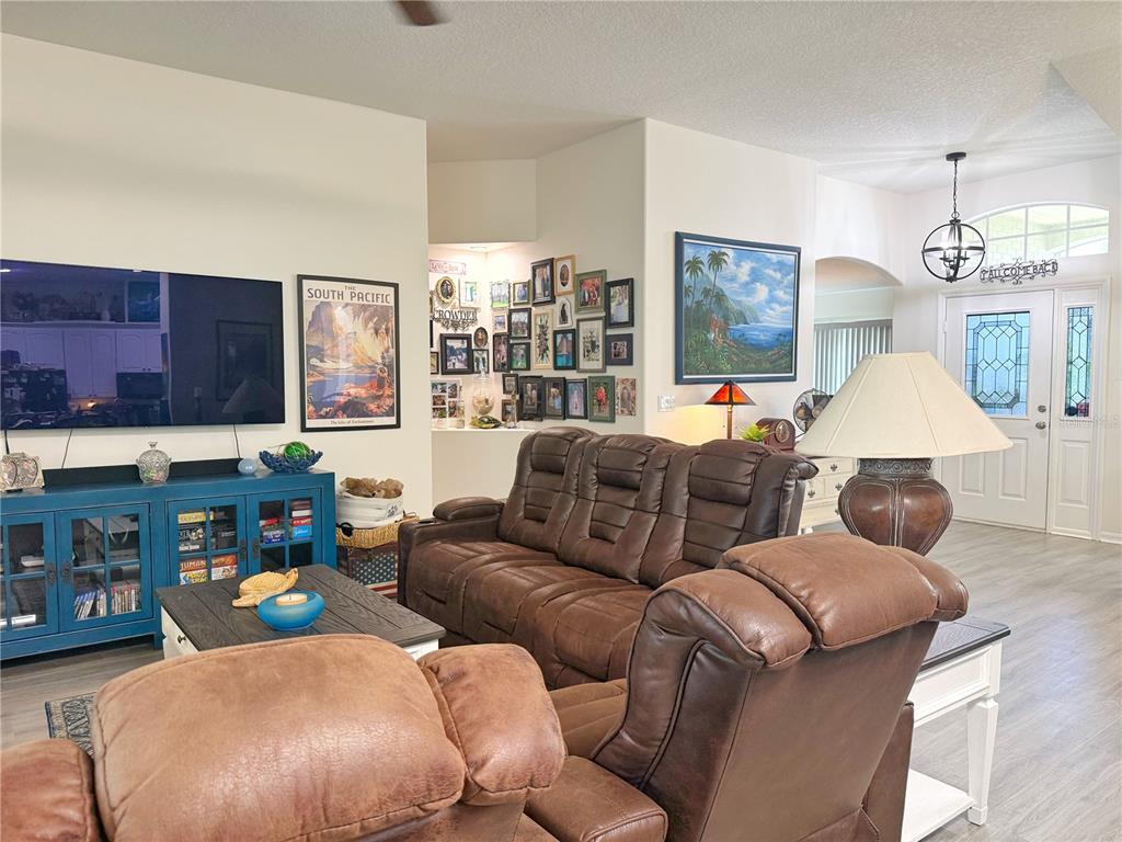 5090 INDIAN OCEAN LOOP, TAVARES, FL — photo 3 of 30