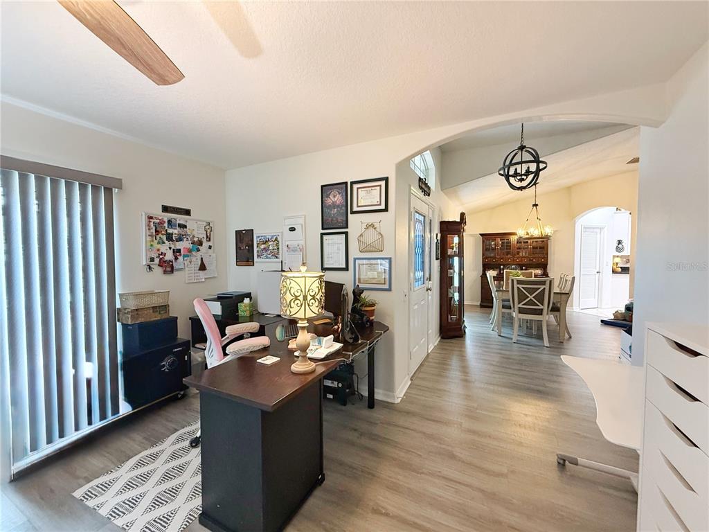 5090 INDIAN OCEAN LOOP, TAVARES, FL — photo 4 of 30