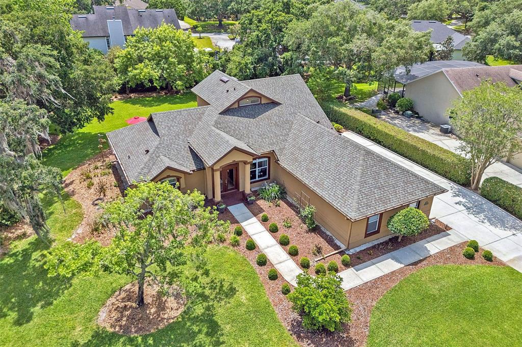 5203 HAMMOCK POINTE COURT