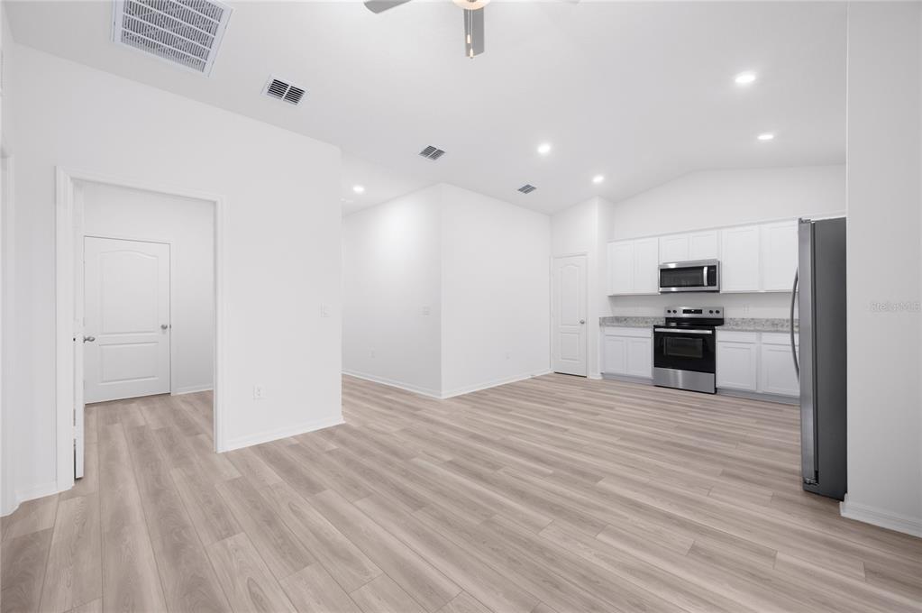 620 TANGELO TERRACE, BABSON PARK, FL — photo 4 of 19