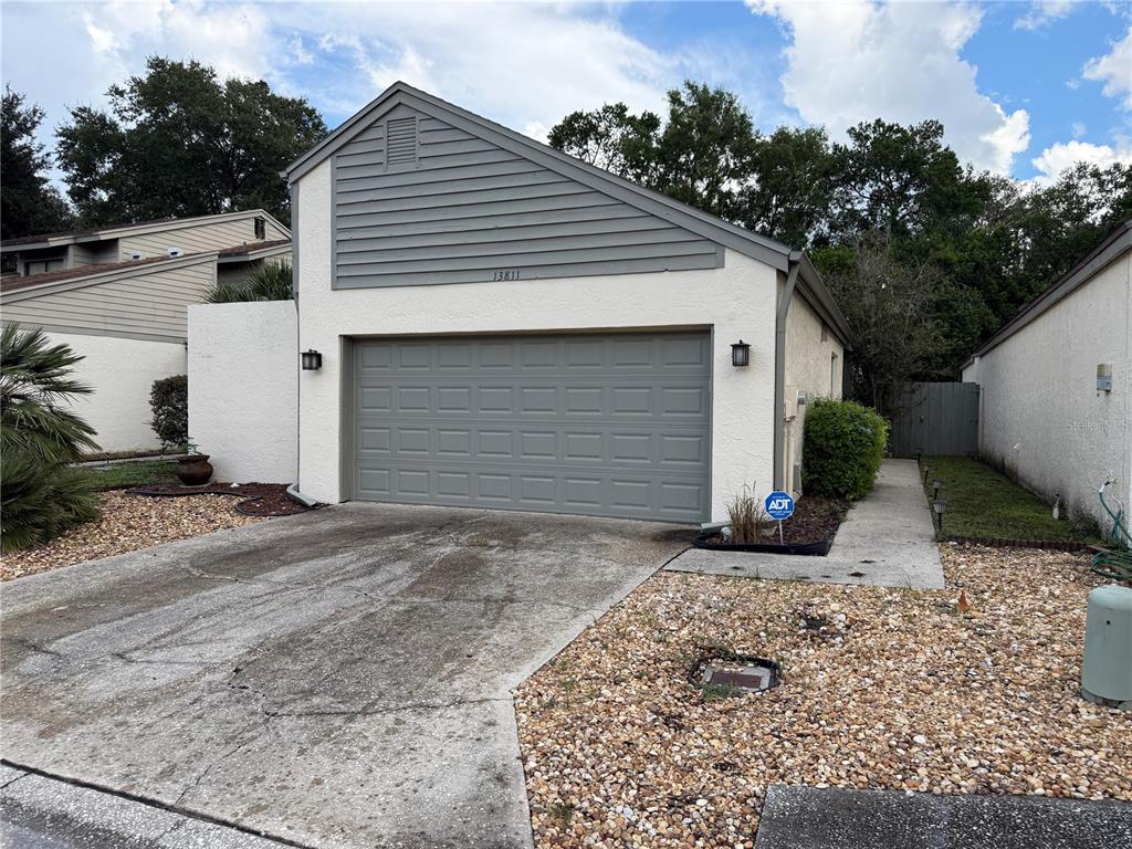 13811 LAZY OAK DRIVE UNIT 21, TAMPA, FL — photo 2 of 30