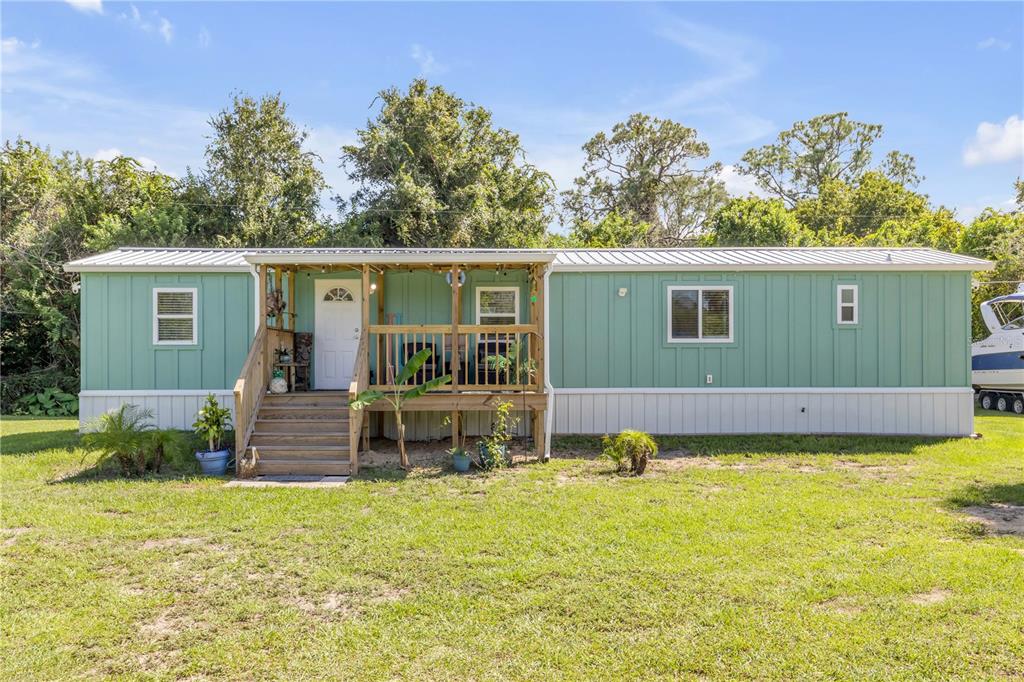 169 WEST LOOP, OAK HILL, FL — photo 3 of 30