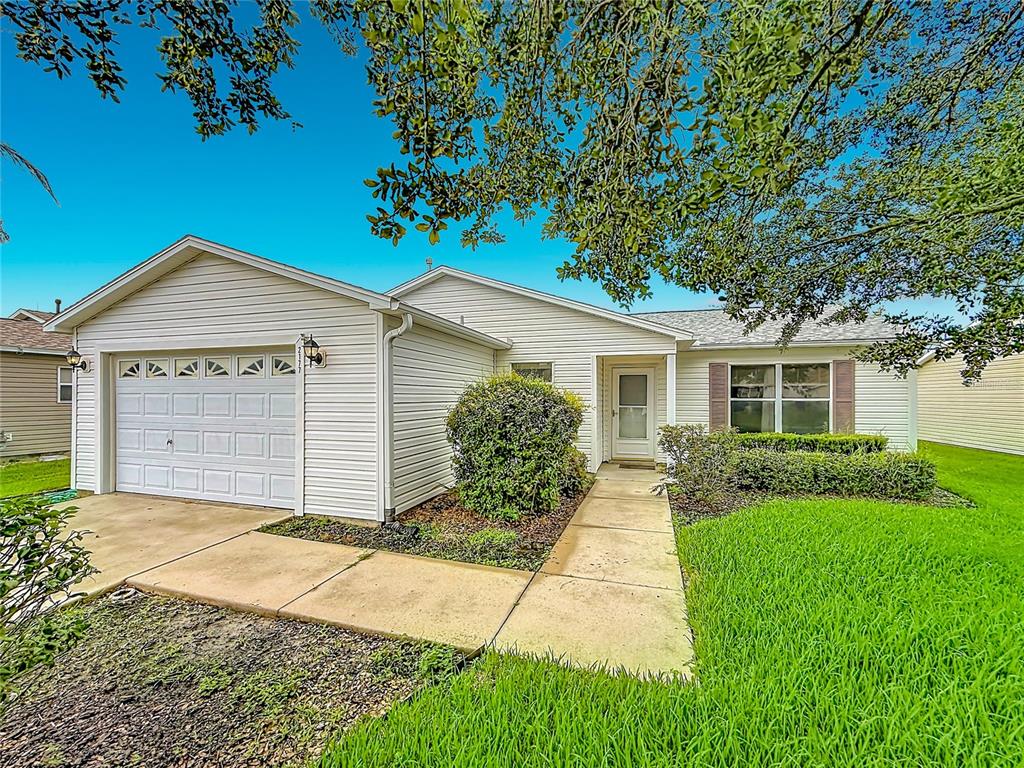 2177 BROXTON PL, THE VILLAGES, FL — photo 2 of 30