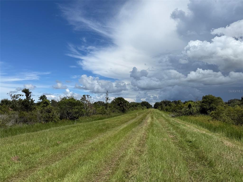 18076 NW 276TH STREET, OKEECHOBEE, FL — photo 2 of 6