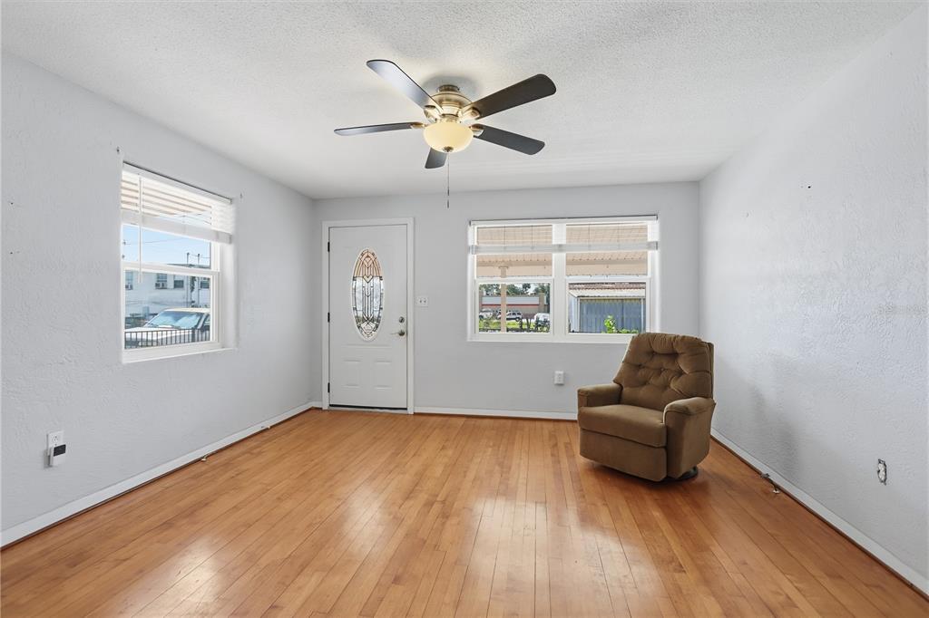 109 WESTERN AVENUE, EDGEWATER, FL — photo 5 of 30