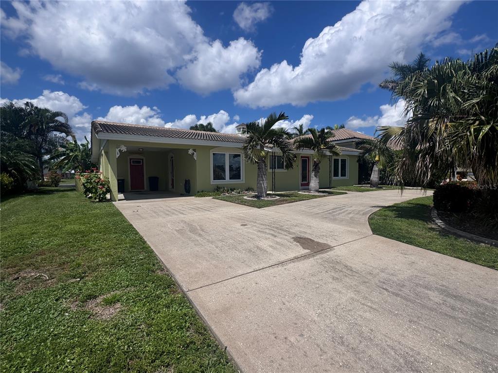 2426 FLORA LANE