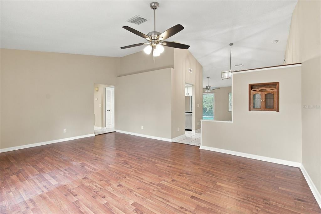 9403 HORIZON DRIVE, SPRING HILL, FL — photo 4 of 27