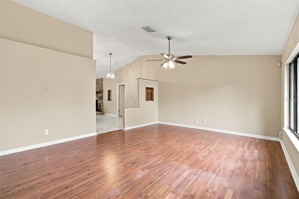 9403 HORIZON DRIVE, SPRING HILL, FL — photo 5 of 27