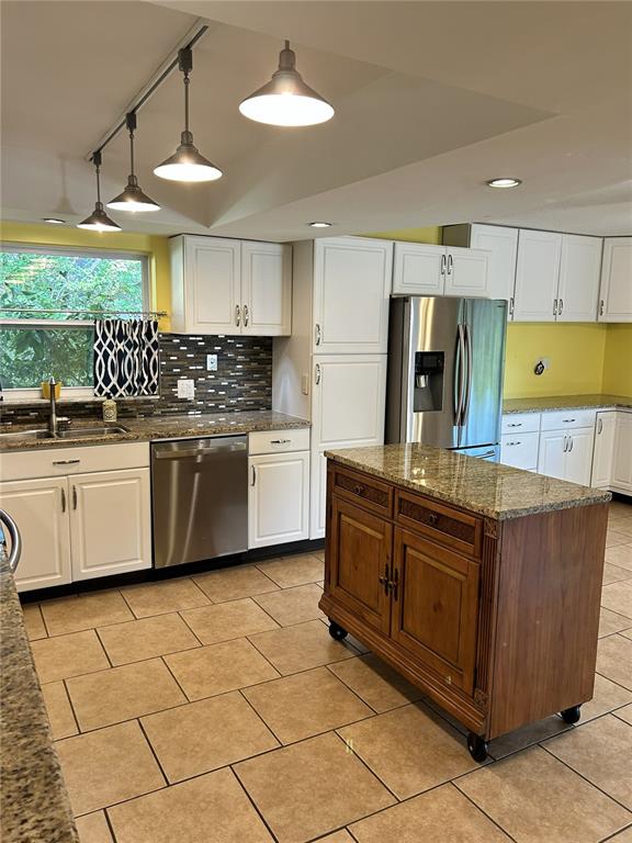 2019 FOREST VIEW DRIVE, PALM HARBOR, FL — photo 5 of 28