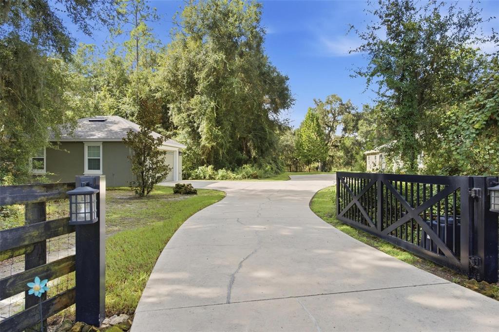 10594 NE 104TH CIRCLE, OXFORD, FL — photo 4 of 30