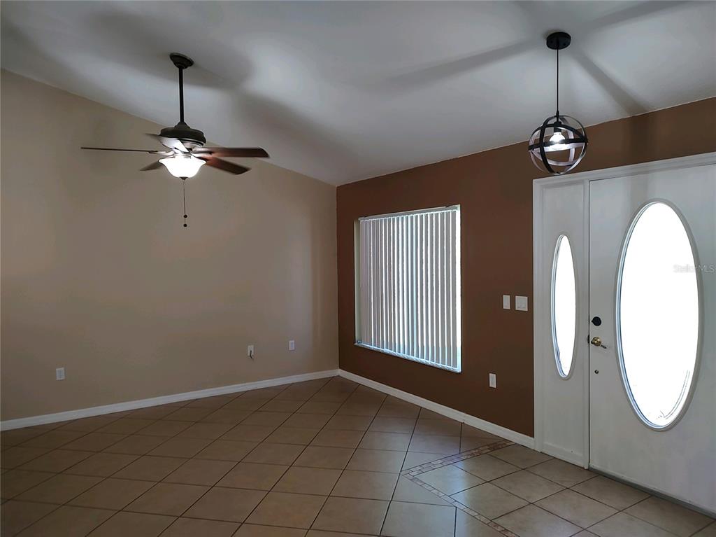 11267 OLD SQUAW AVENUE, WEEKI WACHEE, FL — photo 3 of 16
