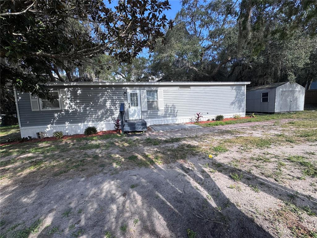 5051 MAPLETREE LANE