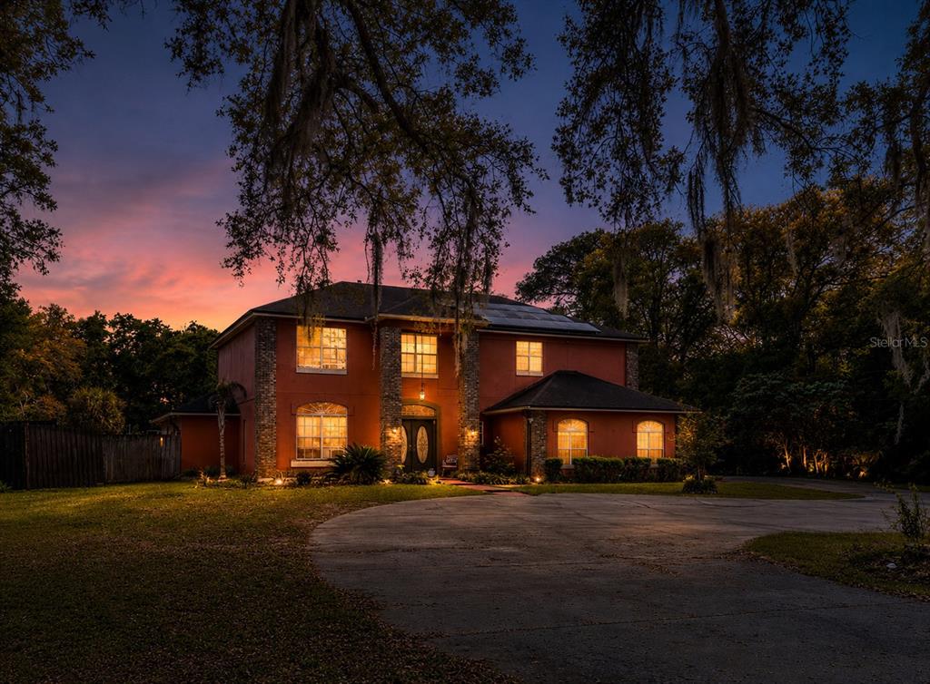 135 W TRADE WINDS ROAD