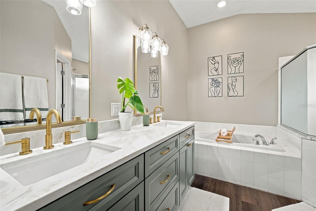 8335 CANTERBURY LAKE BOULEVARD, TAMPA, FL — photo 5 of 30