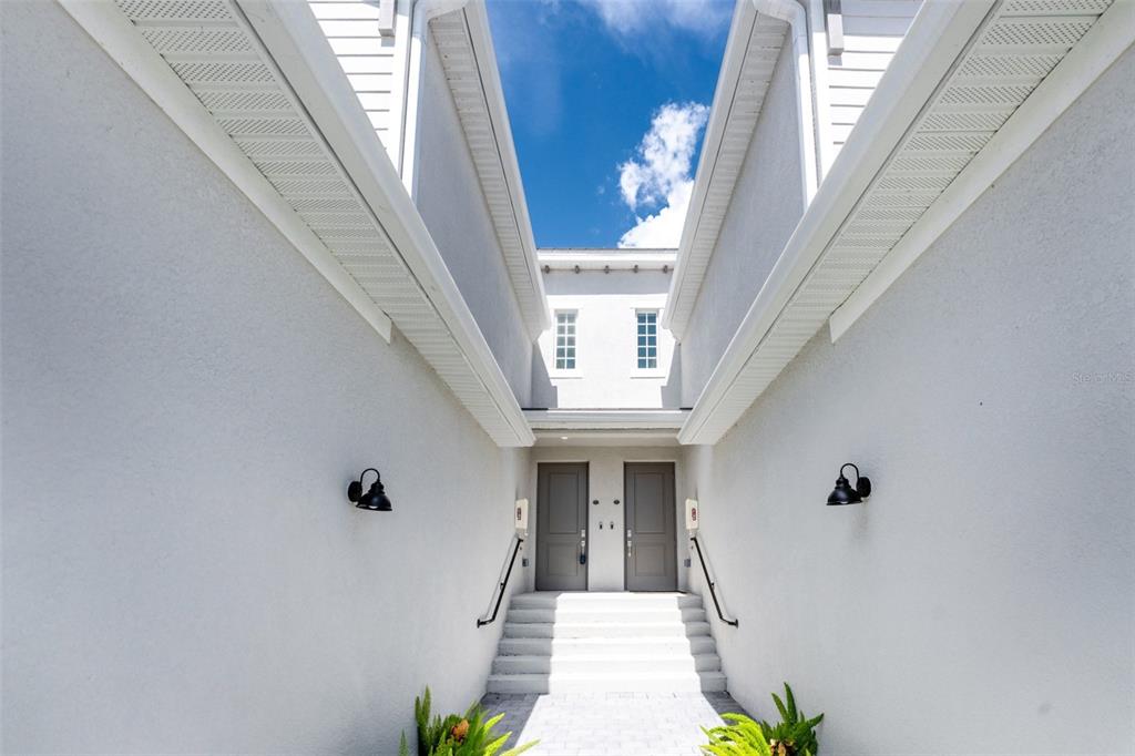 12660 RADIANCE COURT UNIT 201, VENICE, FL — photo 4 of 30