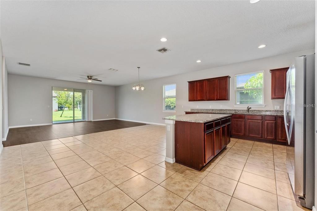 2756 MEAD AVENUE, ST CLOUD, FL — photo 4 of 28