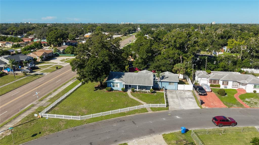 427 39TH STREET S, ST PETERSBURG, FL — photo 2 of 71