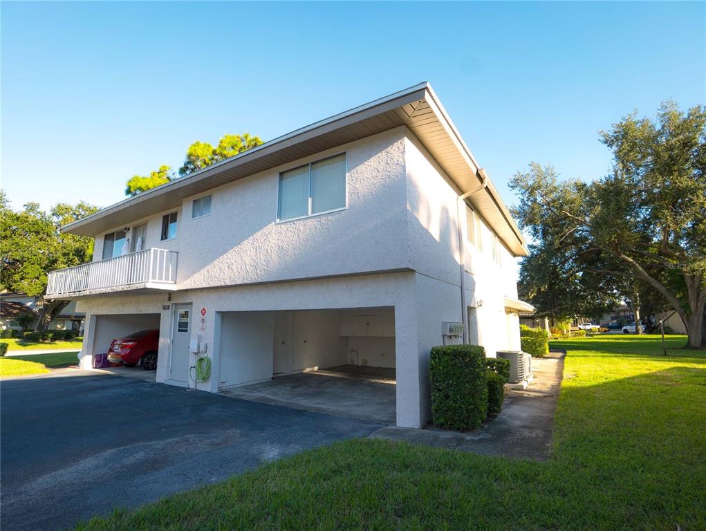 1828 BOUGH AVENUE UNIT 3, CLEARWATER, FL — photo 4 of 34