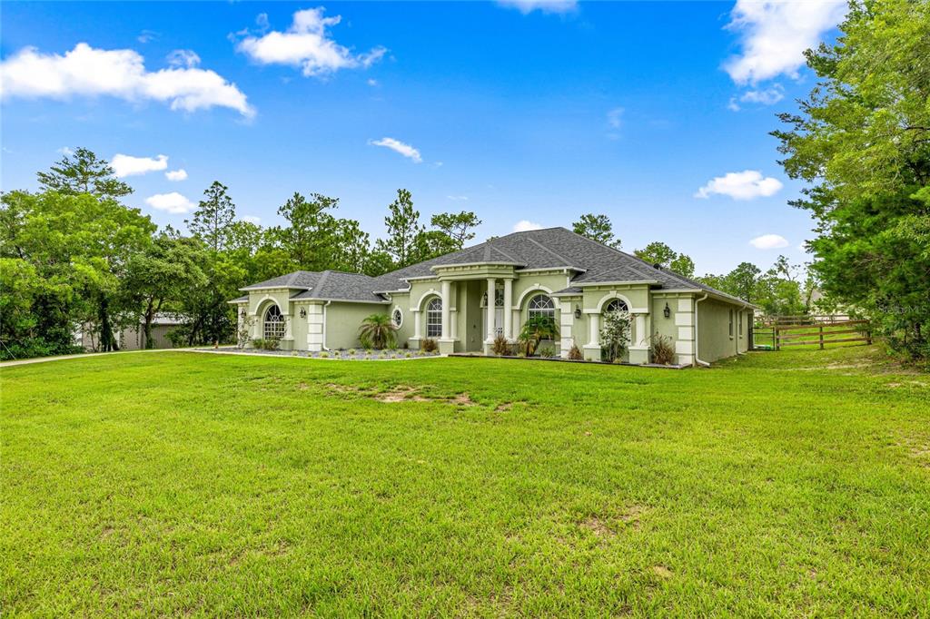 8628 N IBERIAN DRIVE, CITRUS SPRINGS, FL — photo 2 of 30