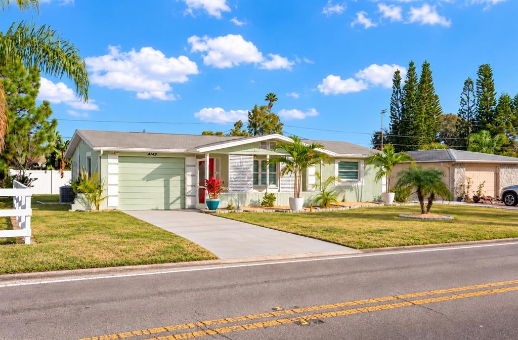 4149 DARLINGTON ROAD, HOLIDAY, FL — photo 2 of 33